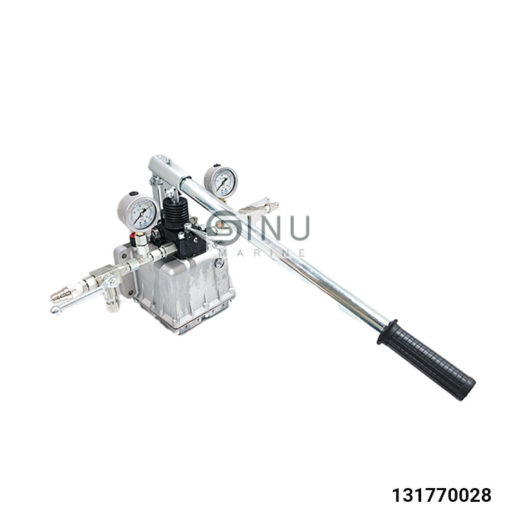 SINU官网图-PM45CC-2L HYDRAULIC HAND PUMP WITH OIL TANK (ALUMINUM) FOR MARINE HANDLING CRANE